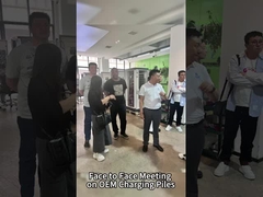 Station de recharge pour véhicules électriques