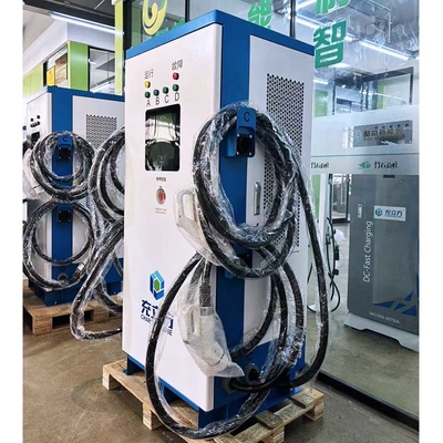 Station de recharge intégrée de véhicules électriques de 160 kW avec quatre canons de recharge rapide