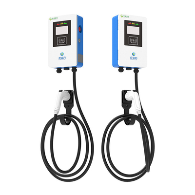 Un bon prix. 7KW/32A pile de recharge pour véhicules électriques à canon unique montée sur le mur bleu et blanc / post-type en ligne