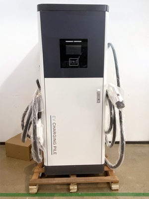 CE/UR/GBT/CCS2/CCS1/Chademo 120kW/400kw stations de recharge pour véhicules électriques électriques montées au sol