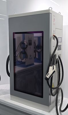 Un bon prix. Réglage par air IP54 Station de recharge rapide pour véhicules électriques CLF DC 120 série 120 kW Chargeur CC 55 pouces Écran LCD publicitaire OCPP1.6J Configuration multi-connecteur En ligne