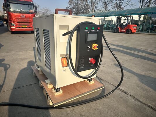 Station de charge rapide portative refroidie par liquide de chargeur mobile d'EV de 60kW 65kWh de stockage d'énergie de C.C